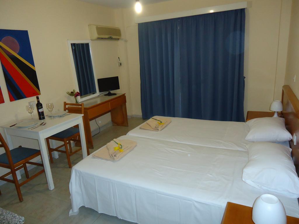 Marisa Hotel Apartments アヤナパ 部屋 写真